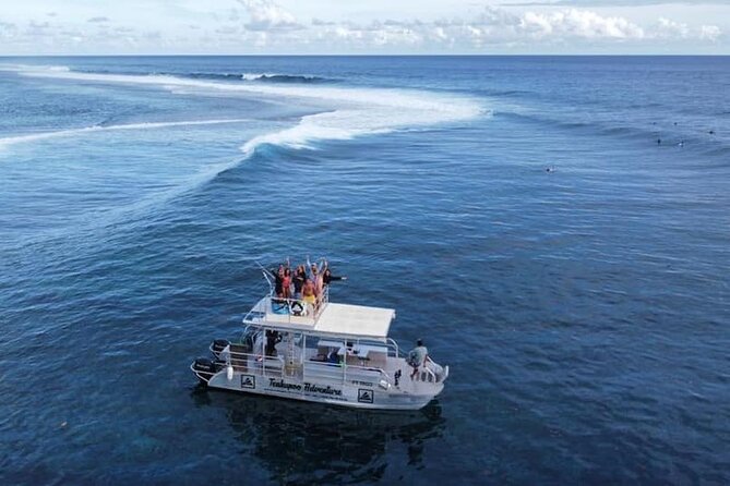 Taxi Boat to Watch the Teahupoo International Surfing Competition - Photography, seating, and practical comfort