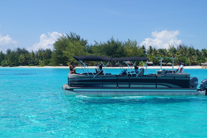 Toa Boat Bora Bora Private Lagoon tour with Lunch on Entertainer Bar Boat - The morning begins with Bora Bora’s lagoon