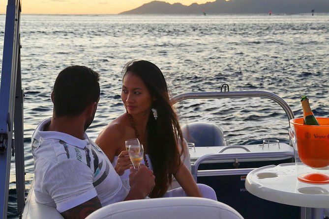 Toa Boat Bora Bora Private Sunset On Majestic Pontoon Boat - Why the private format matters at $375 per person