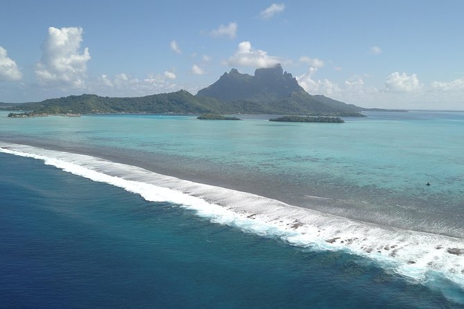 Tohora Bora Bora Snorkeling Lagoon Tours - The boat ride and first water stop