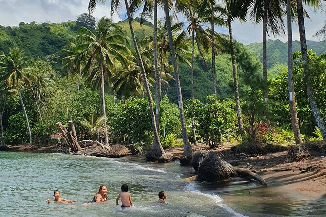 Tour Tahiti in Private - Arahurahu Marae: the cultural heart of the route