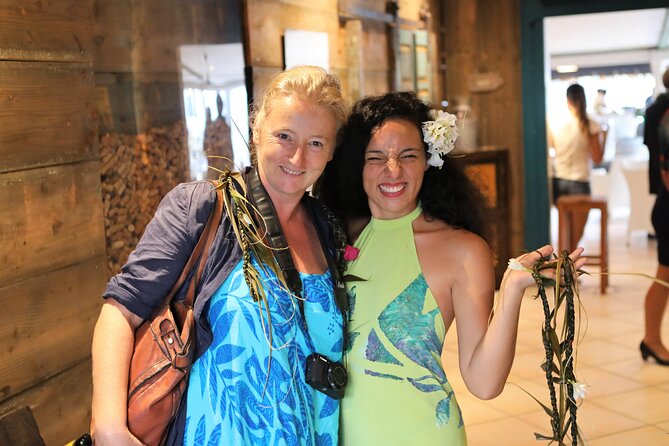 Tour Tahiti in Private - Point Venus: black sand and a piece of island history