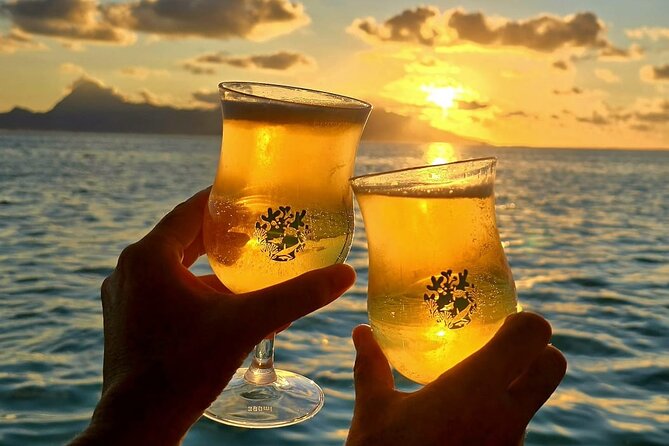 Unforgettable sunset against Moorea - Key Points to Know Before You Book