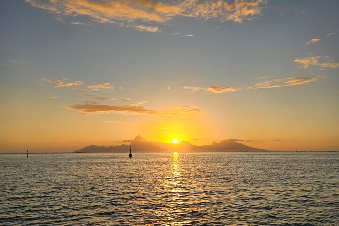 Unforgettable sunset against Moorea - Who Will Enjoy This Evening Most?