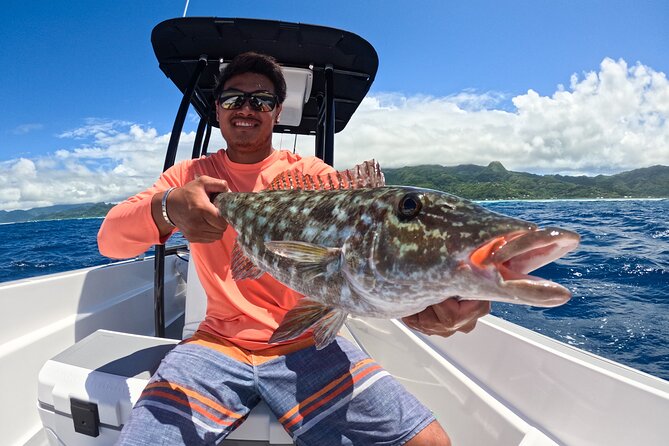 Unique in Raiatea: discover the lagoon, fish, cook, enjoy! - Raiatea fishing with a meal at the end