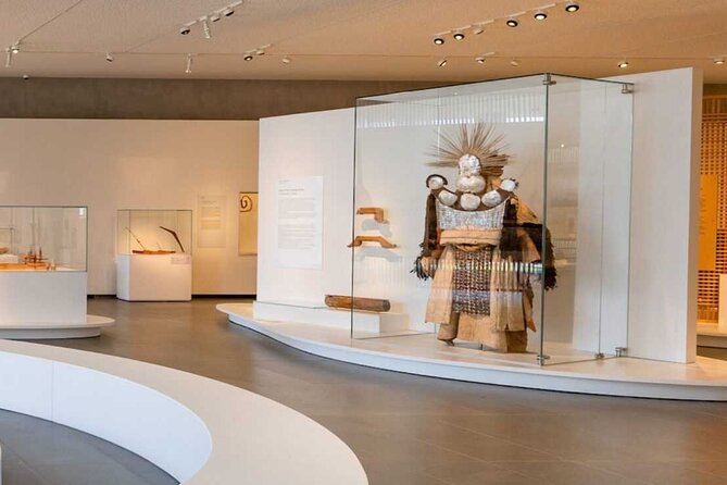 Visit of the Tahiti and her Islands Museum with a local guide. - Fāati City gives the tour a clear center
