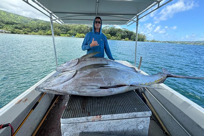 Wholesale Fishing in Poti Marara at Tahiti Teahupoo Peninsula - Fishing around the Teahupoo Peninsula